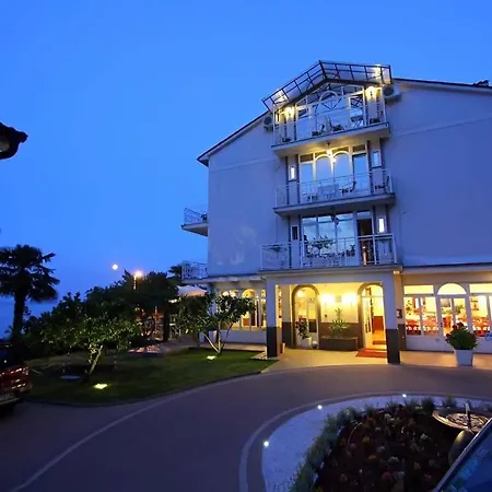 Stanger Hotel Lovran