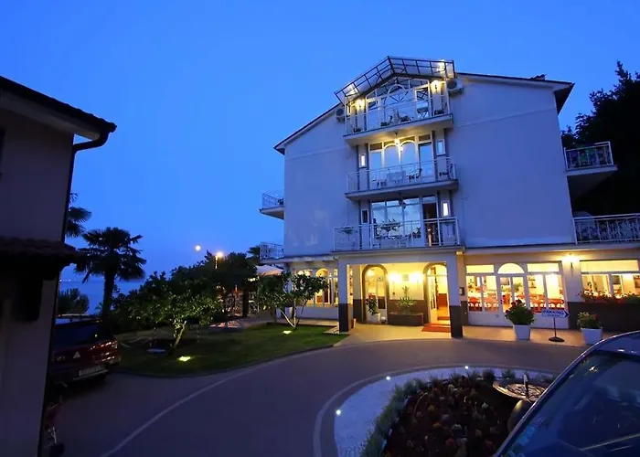 Stanger Hotell Lovran